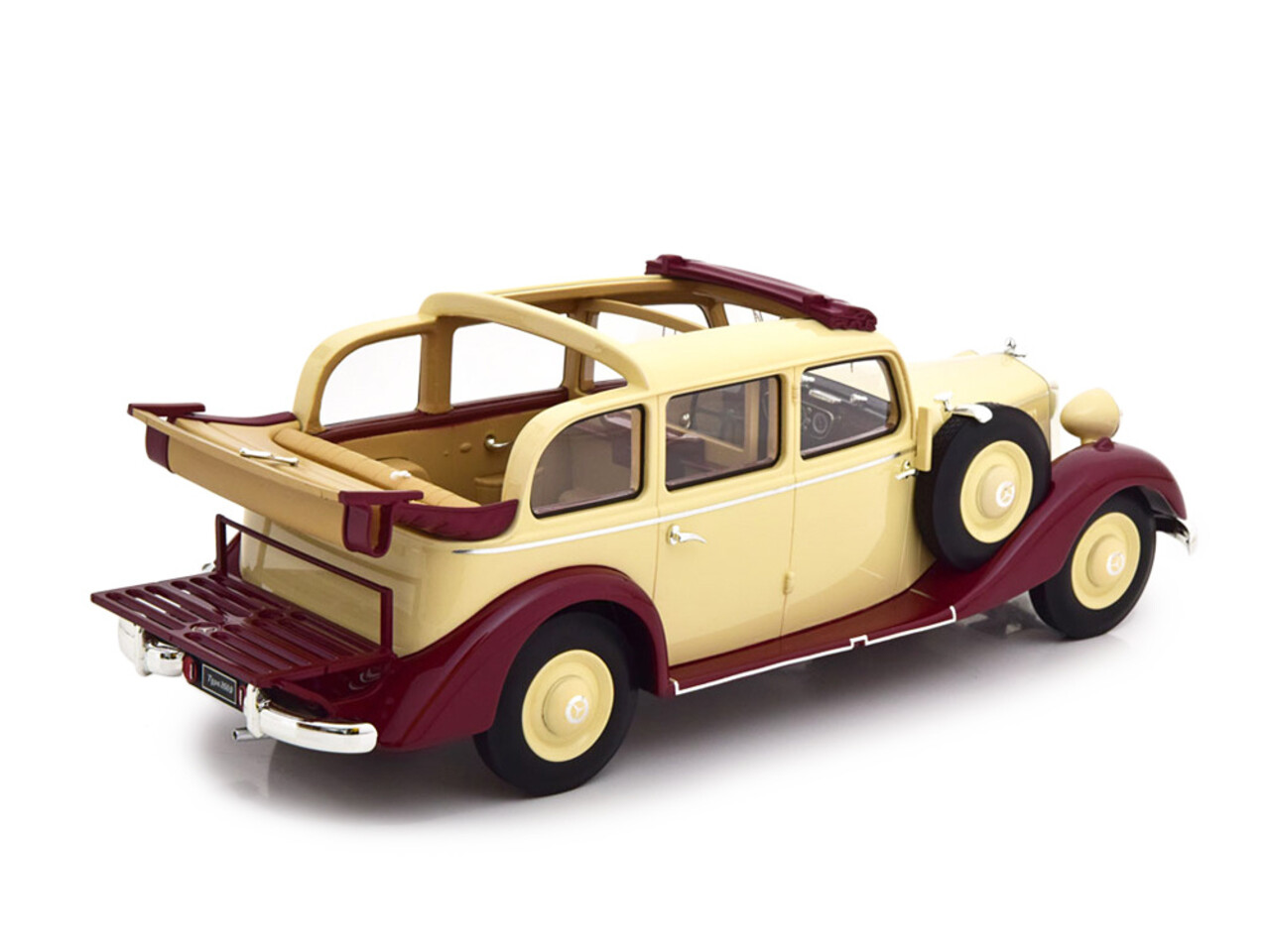 Mercedes-Benz Mercedes-Benz 260D Pullman Landaulet 1936 - 1:18 - Triple 9 Resin Collection Mercedes-Benz Mercedes-Benz 260D Pullman Landaulet 1936 - 1:18 - Triple 9 Resin Collection