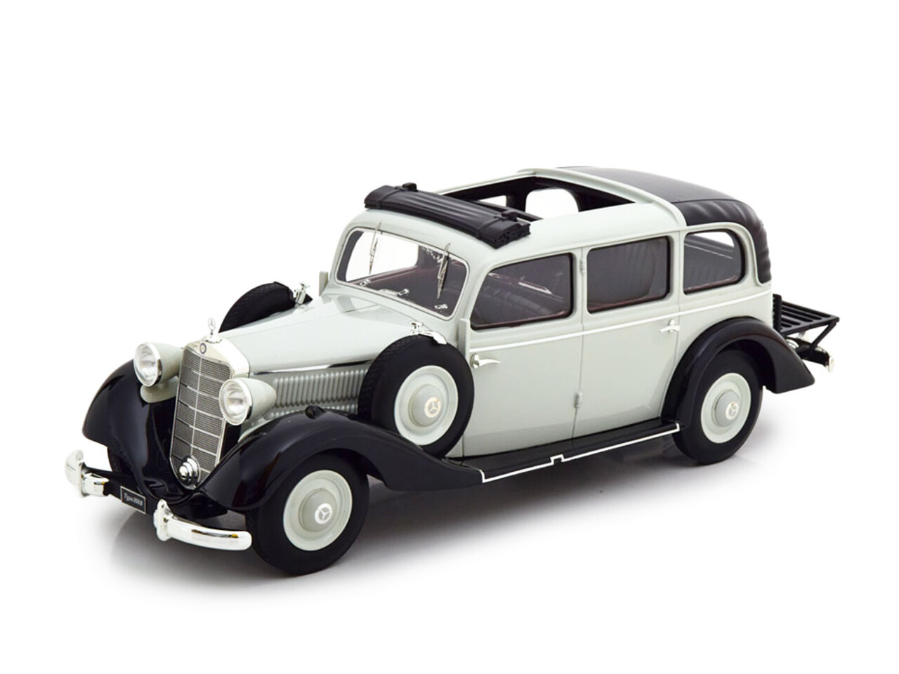 Mercedes-Benz Mercedes-Benz 260D Pullman Landaulet 1936 - 1:18 - Triple 9 Resin Collection Mercedes-Benz Mercedes-Benz 260D Pullman Landaulet 1936 - 1:18 - Triple 9 Resin Collection