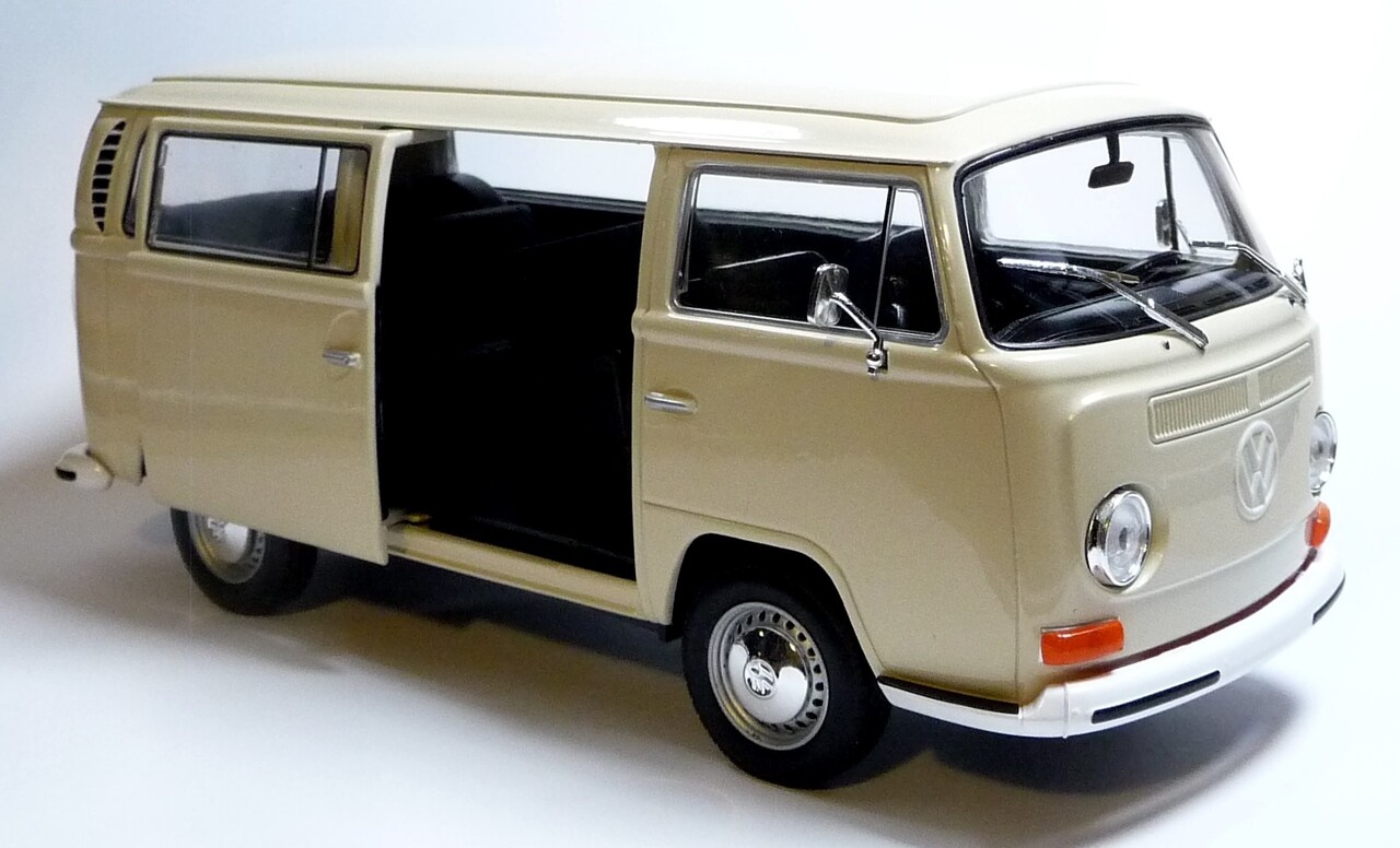 Volkswagen Volkswagen T2 Bus 1972 - 1:24 - Welly Volkswagen Volkswagen T2 Bus 1972 - 1:24 - Welly