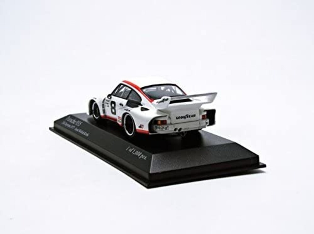 Porsche Porsche 935 'KREMER' #8 24h Daytona 1977 - 1:43 - Minichamps
