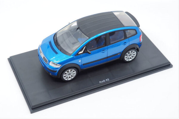 Amazon | DNA アウディ A2 1/18 ミニカー AUDI 青 | ミニカー