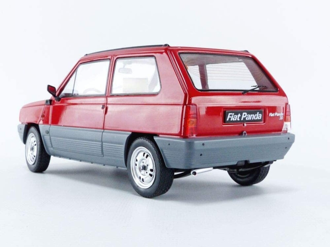 Modellino auto scala 1:18 KK Scale FIAT PANDA 30 MK1 modellismo diecast  rosso