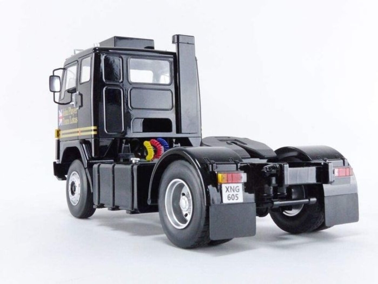 Volvo Volvo F88 'John Player Team Lotus' - 1:18 - Road Kings