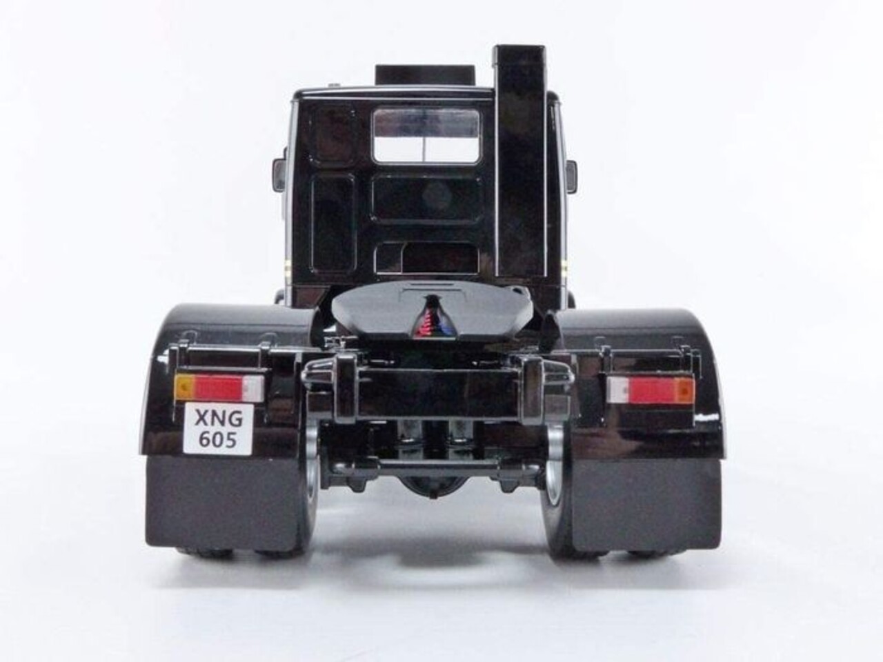 Volvo Volvo F88 'John Player Team Lotus' - 1:18 - Road Kings