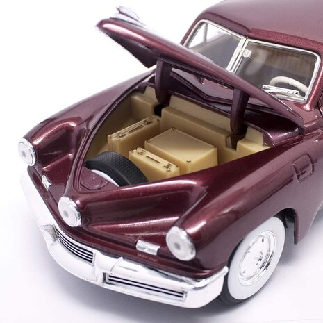 Tucker Tucker Torpedo 1948 - 1:18 - Road Signature
