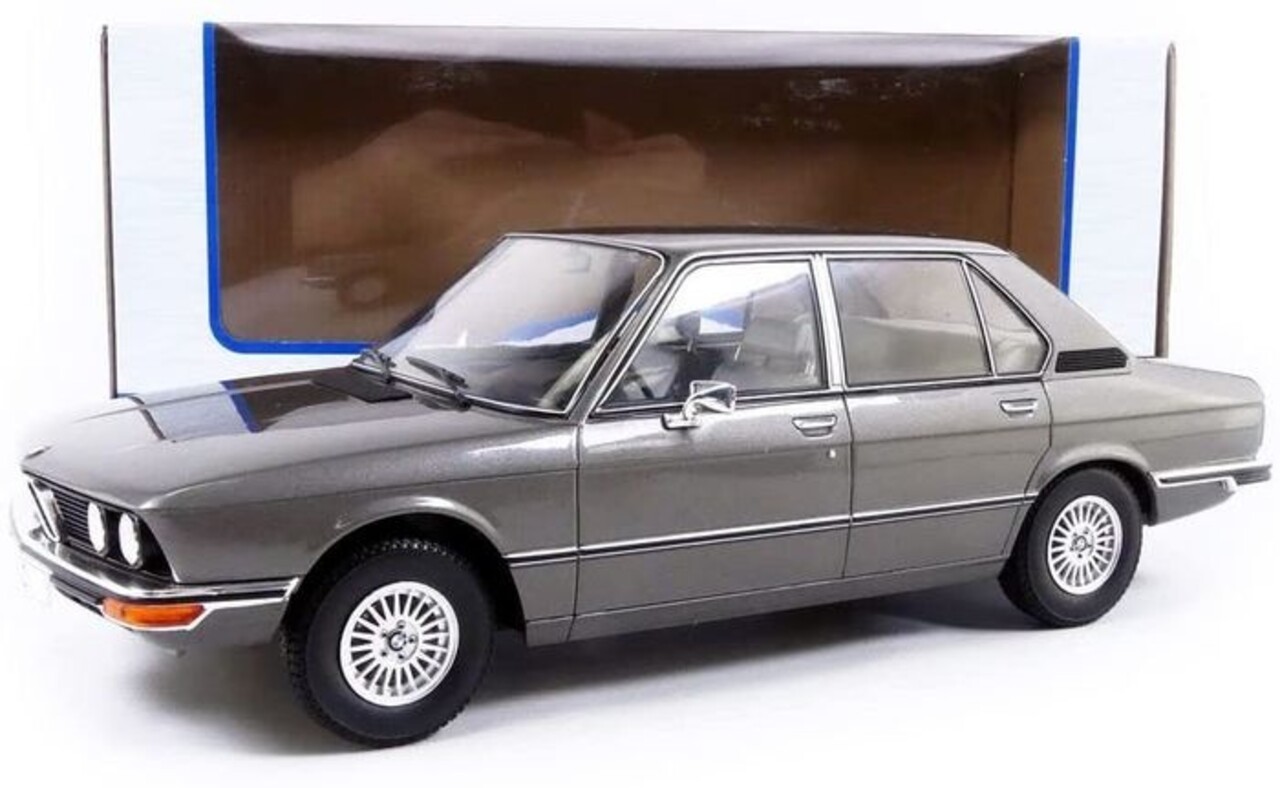 BMW BMW 5-Series (E12) 1974 - 1:18 - Modelcar Group