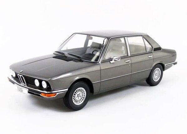 BMW BMW 5-Series (E12) 1974 - 1:18 - Modelcar Group