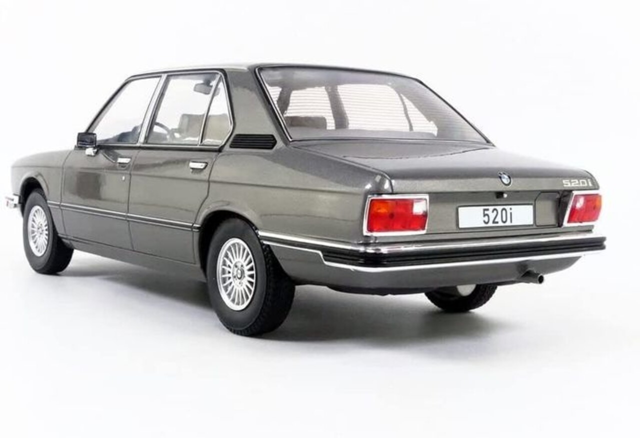BMW BMW 5-Series (E12) 1974 - 1:18 - Modelcar Group