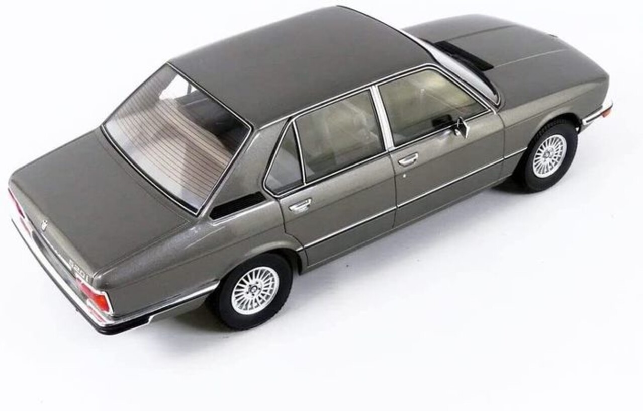 BMW BMW 5-Series (E12) 1974 - 1:18 - Modelcar Group