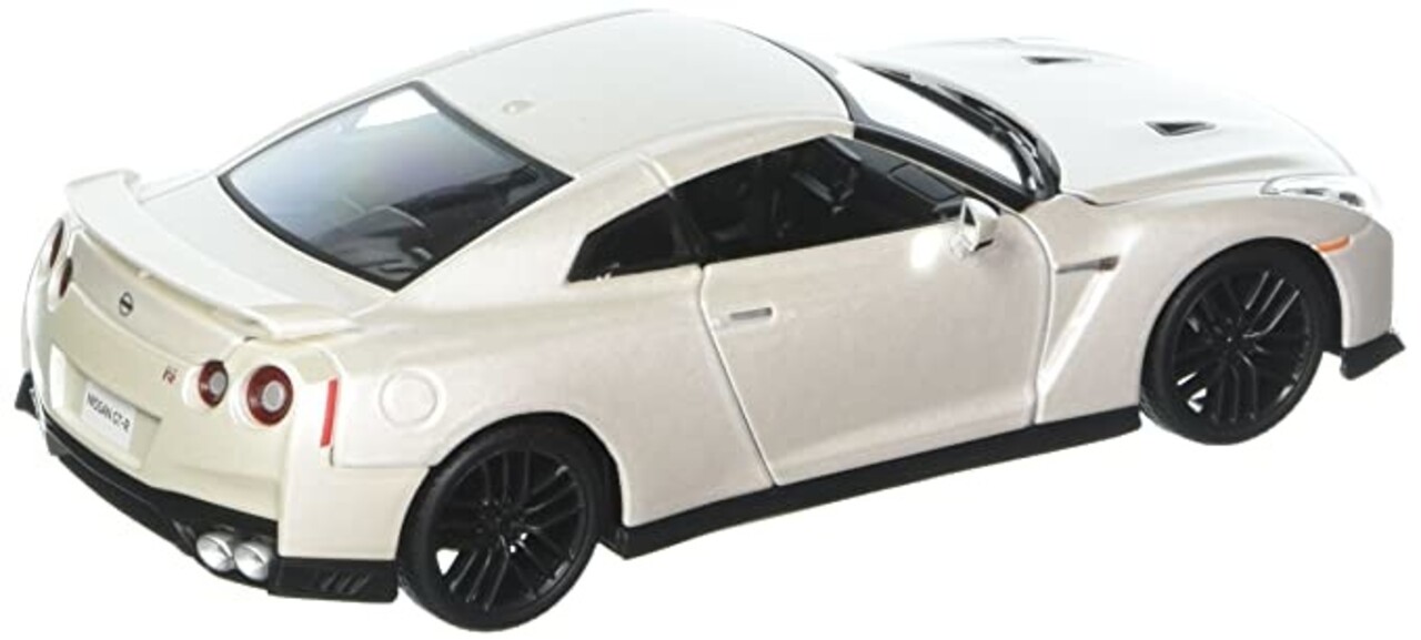 Nissan Nissan GT-R (R35) Coupe 2017 - 1:24 - Bburago Nissan Nissan GT-R (R35) Coupe 2017 - 1:24 - Bburago