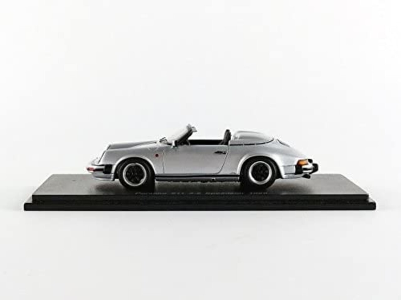 Porsche Porsche 911 3.2 Speedster 1989 - 1:43 - Spark Porsche Porsche 911 3.2 Speedster 1989 - 1:43 - Spark