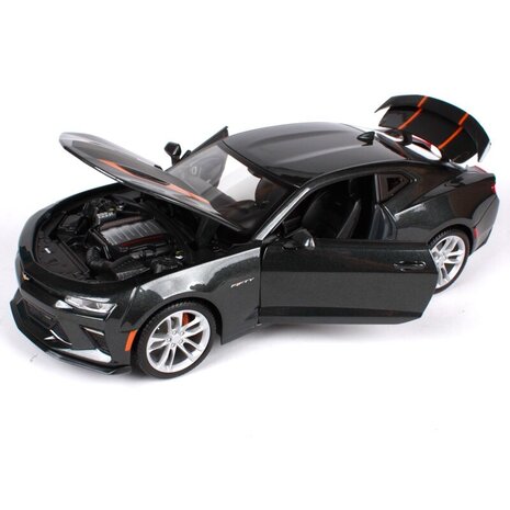 Chevrolet Chevrolet Camaro 50th Anniversary Edition 2017 - 1:18 - Maisto