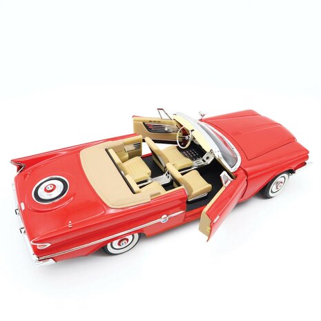 Chrysler Chrysler 300F 1960 - 1:18 - Road Signature