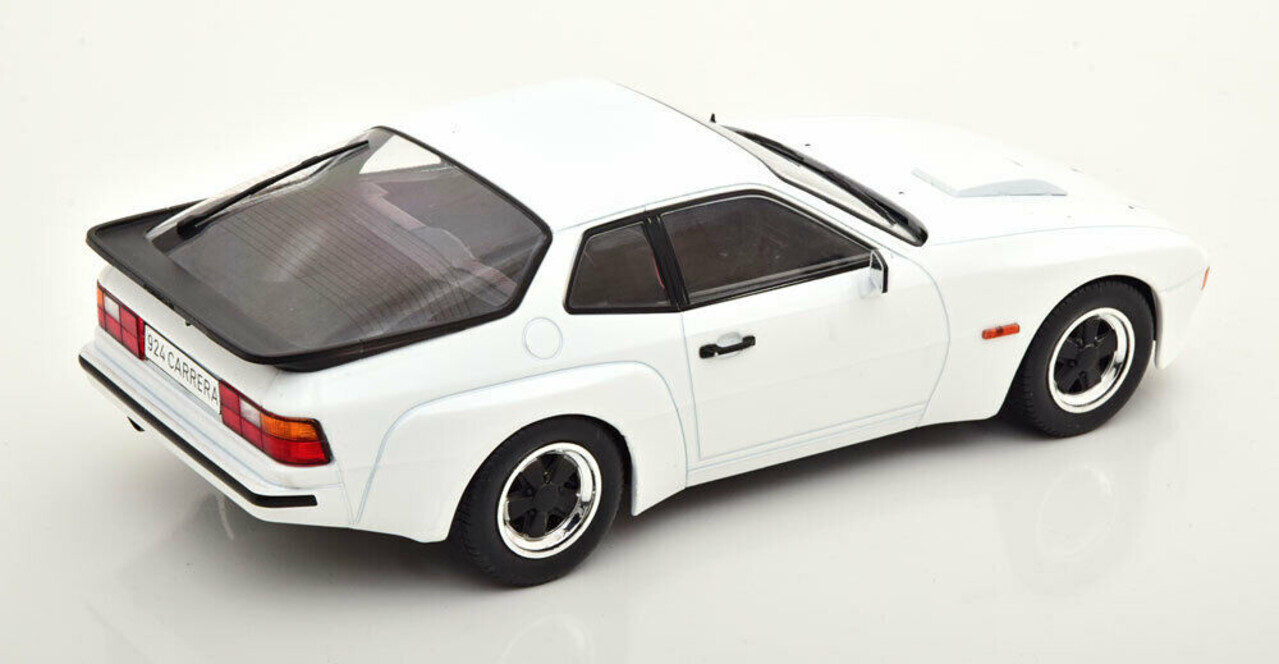 Porsche Porsche 924 Carrera GT 1981 - 1:18 - Modelcar Group