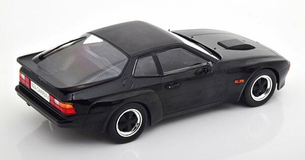 Porsche Porsche 924 Carrera GT 1981 - 1:18 - Modelcar Group Porsche Porsche 924 Carrera GT 1981 - 1:18 - Modelcar Group
