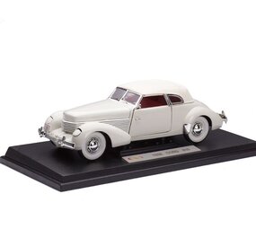 Cord Cord 810 1936 - 1:18 - Signature Models Cord Cord 810 1936 - 1:18 - Signature Models
