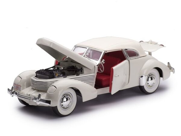 Cord Cord 810 1936 - 1:18 - Signature Models Cord Cord 810 1936 - 1:18 - Signature Models