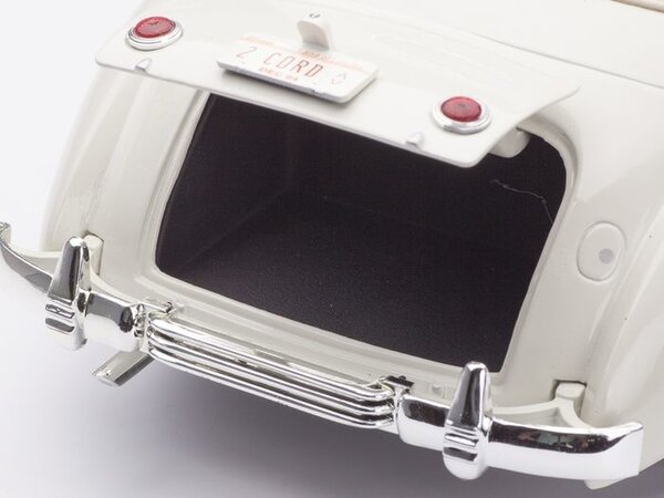 Cord Cord 810 1936 - 1:18 - Signature Models Cord Cord 810 1936 - 1:18 - Signature Models