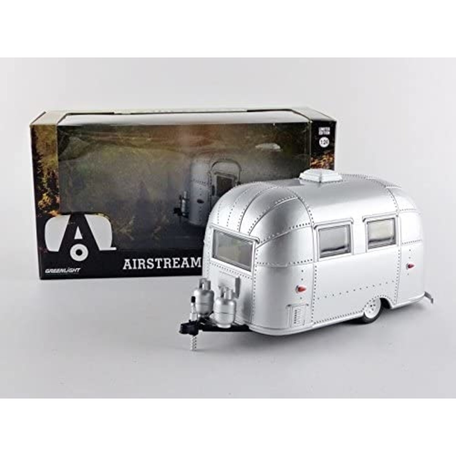 Airstream 16' Bambi - 1:24 - Greenlight - HMKT