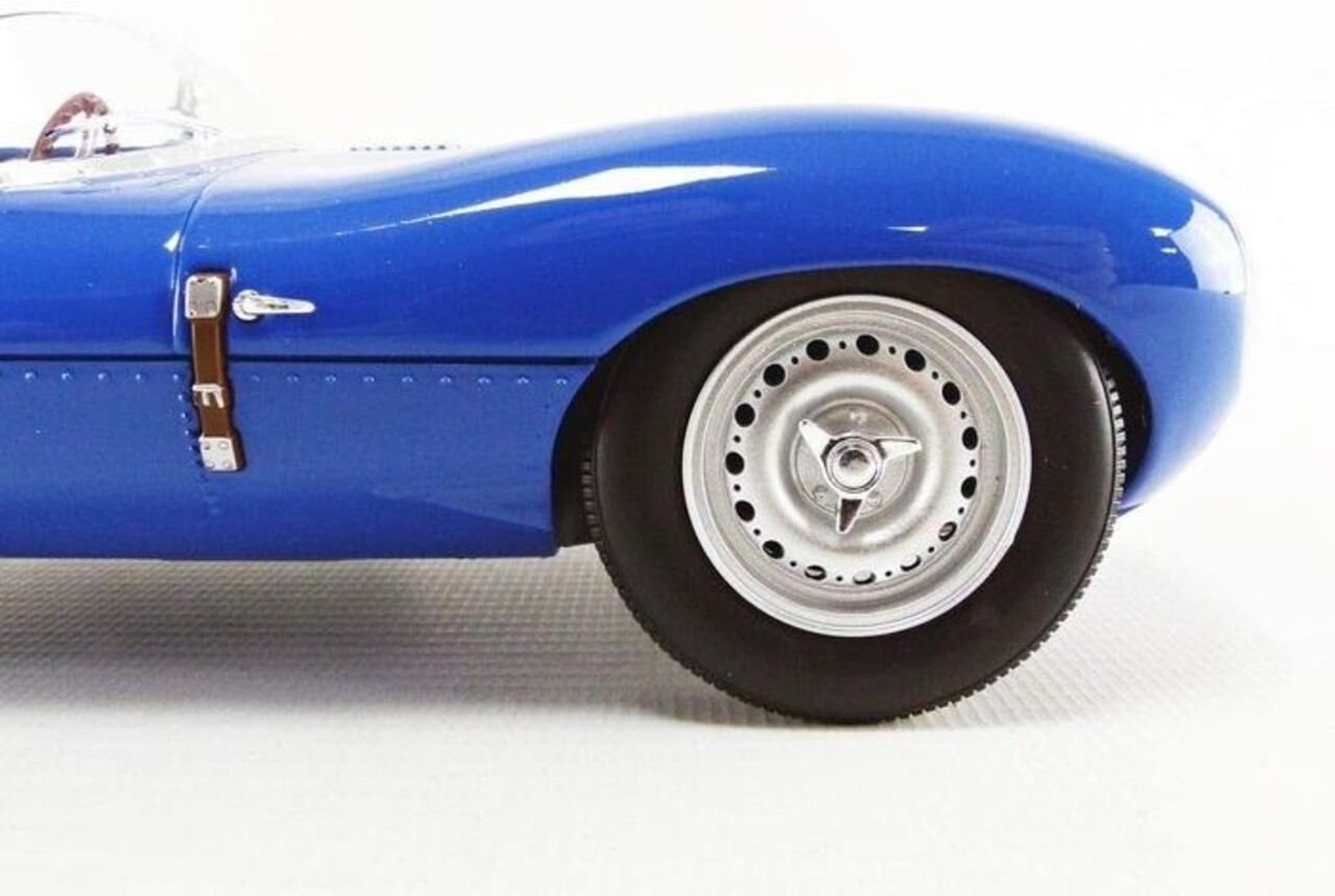 Jaguar Jaguar D-Type #17 3rd 24h Le Mans 1957 - 1:18 - CMR Classic Model Replicars Jaguar Jaguar D-Type #17 3rd 24h Le Mans 1957 - 1:18 - CMR Classic Model Replicars