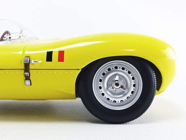 Jaguar Jaguar D-Type #5 4th 24h Le Mans 1956 - 1:18 - CMR Classic Model Replicars Jaguar Jaguar D-Type #5 4th 24h Le Mans 1956 - 1:18 - CMR Classic Model Replicars
