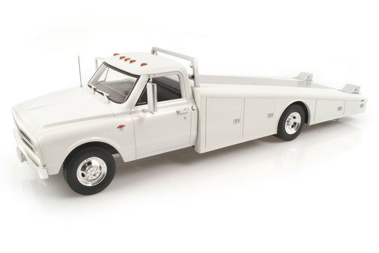 Chevrolet Chevrolet C30 Ramp Truck 1967 - 1:18 - ACME