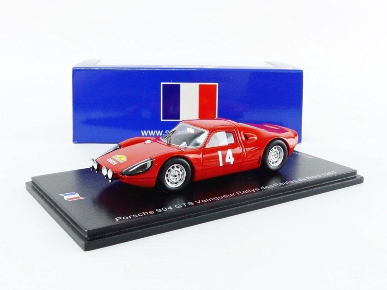 Porsche Porsche 904 GTS #14 Vainqueur Rallye des Routes du Nord 1965 - 1:43 - Spark Porsche Porsche 904 GTS #14 Vainqueur Rallye des Routes du Nord 1965 - 1:43 - Spark