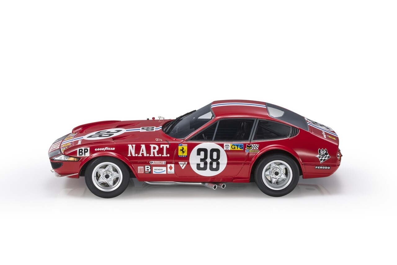 Ferrari Ferrari 365 GTB/4 Daytona 4.4L V12 #38 North American Racing Team 13th 24H Le Mans 1973 - 1:18 - Top Marques Collectibles Ferrari Ferrari 365 GTB/4 Daytona 4.4L V12 #38 North American Racing Team 13th 24H Le Mans 1973 - 1:18 - Top Marques Collectibles