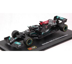Formule 1 Mercedes-Benz AMG #77 Petronas W12 EQ Power 2021 - 1:43 - Bburago Formule 1 Mercedes-Benz AMG #77 Petronas W12 EQ Power 2021 - 1:43 - Bburago