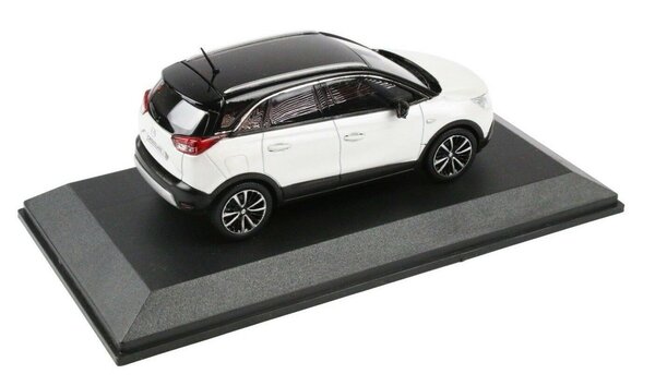 Opel Opel Crossland X - 1:43 - iScale