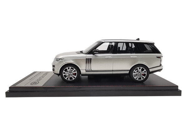 Land Rover Land Rover Range Rover - 1:43 - LCD Models Land Rover Land Rover Range Rover - 1:43 - LCD Models