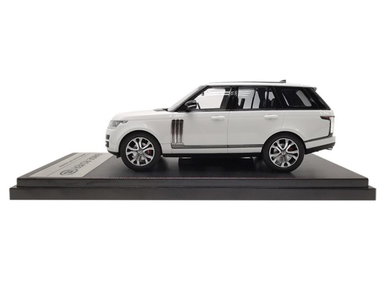 Land Rover Land Rover Range Rover - 1:43 - LCD Models