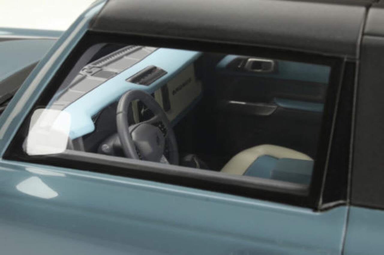 Ford Ford Bronco First Edition Area 51 - 1:18 - GT Spirit Ford Ford Bronco First Edition Area 51 - 1:18 - GT Spirit