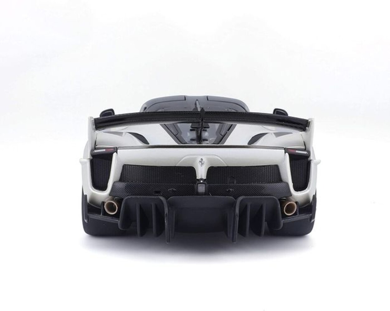 Ferrari Ferrari FXX K EVO #70 - 1:18 - Bburago Ferrari Ferrari FXX K EVO #70 - 1:18 - Bburago