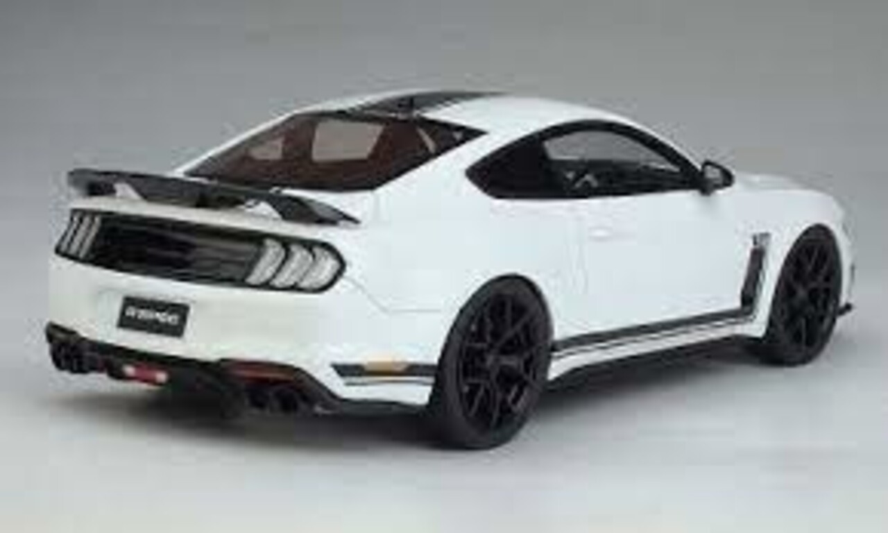 Ford Ford Mustang R-Spec RHD 2020 - 1:18 - GT Spirit Ford Ford Mustang R-Spec RHD 2020 - 1:18 - GT Spirit