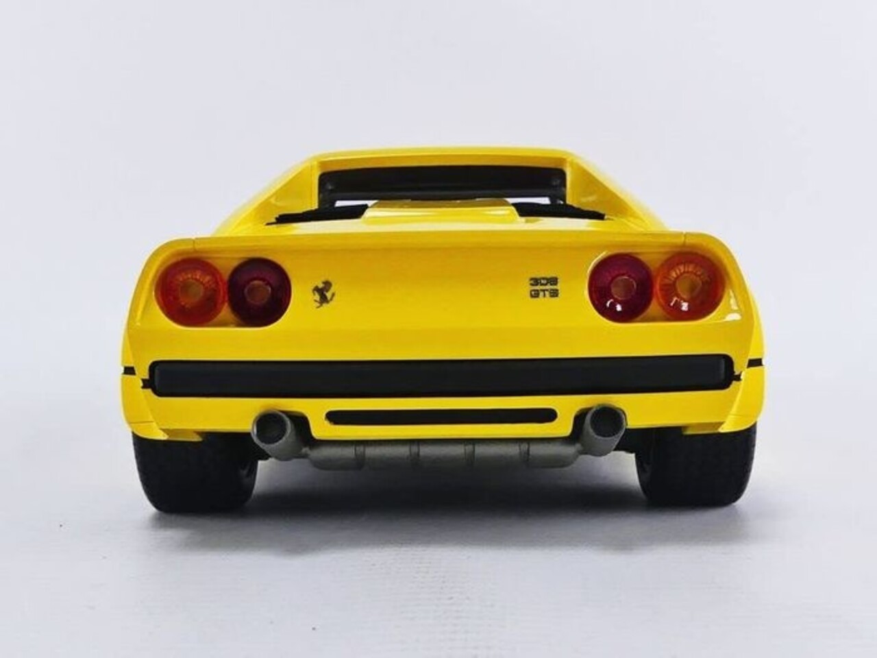 Ferrari Ferrari 308 GTB/4 LM Press Version 1976 - 1:18 - Tecnomodel Mythos Ferrari Ferrari 308 GTB/4 LM Press Version 1976 - 1:18 - Tecnomodel Mythos