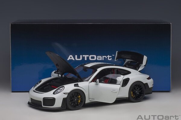 Porsche Porsche 911 (991.2) GT2 RS Weissach Package - 1:18 - AUTOart Porsche Porsche 911 (991.2) GT2 RS Weissach Package - 1:18 - AUTOart