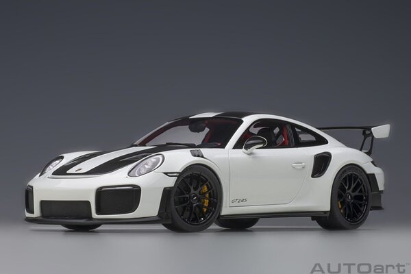 Porsche Porsche 911 (991.2) GT2 RS Weissach Package - 1:18 - AUTOart Porsche Porsche 911 (991.2) GT2 RS Weissach Package - 1:18 - AUTOart