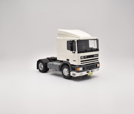 Daf DAF 95-FT Comfort Cab - 1:18 - Scale Masters