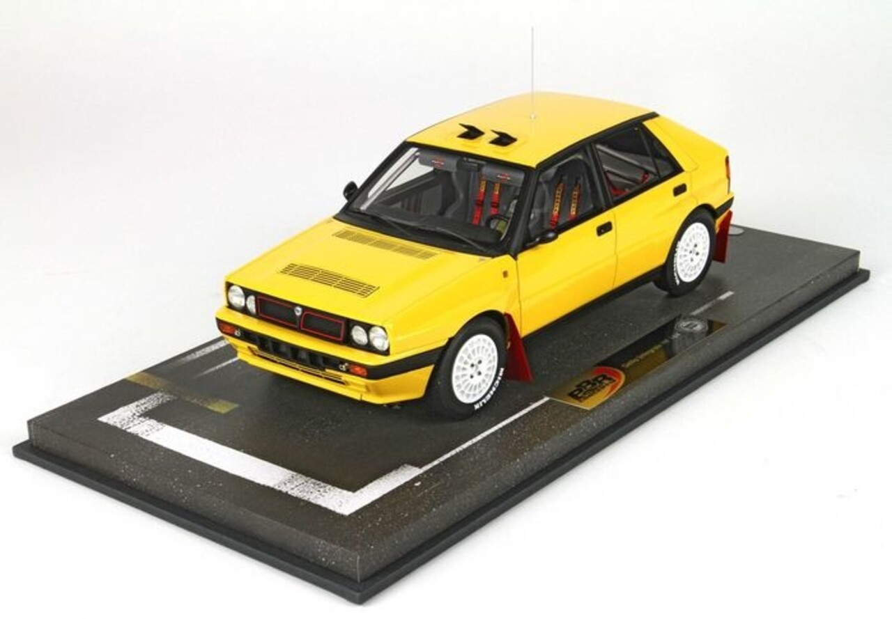 Lancia Lancia Delta Integrale HF 16V - 1:18 - BBR