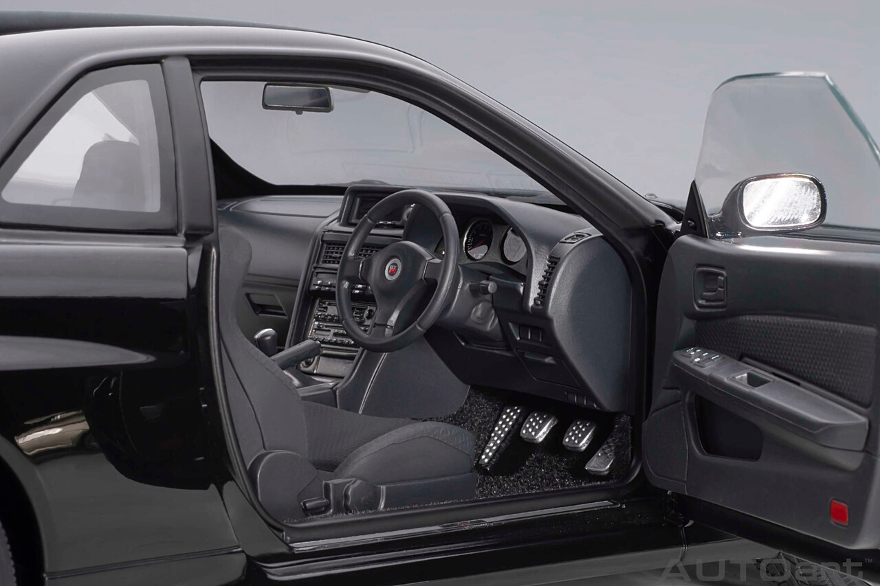 Nissan Nissan Skyline GT-R (R34) V-Spec II 2001 - 1:18 - AUTOart Nissan Nissan Skyline GT-R (R34) V-Spec II 2001 - 1:18 - AUTOart