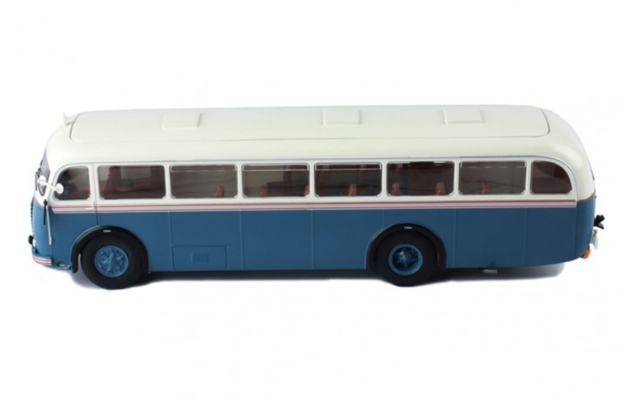 Skoda Skoda 706 RO 1947 - 1:43 - IXO Models