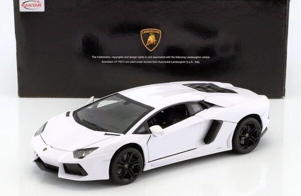 Lamborghini Lamborghini Aventador LP 700-4 - 1:18 - Rastar Lamborghini Lamborghini Aventador LP 700-4 - 1:18 - Rastar