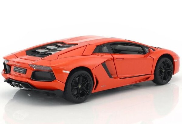 Lamborghini Lamborghini Aventador LP 700-4 - 1:18 - Rastar Lamborghini Lamborghini Aventador LP 700-4 - 1:18 - Rastar