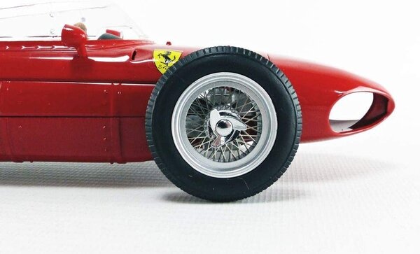 Formule 1 Ferrari Dino 156 Sharknose #4 Winner British GP - 1:18 - CMR Classic Model Replicars Formule 1 Ferrari Dino 156 Sharknose #4 Winner British GP - 1:18 - CMR Classic Model Replicars