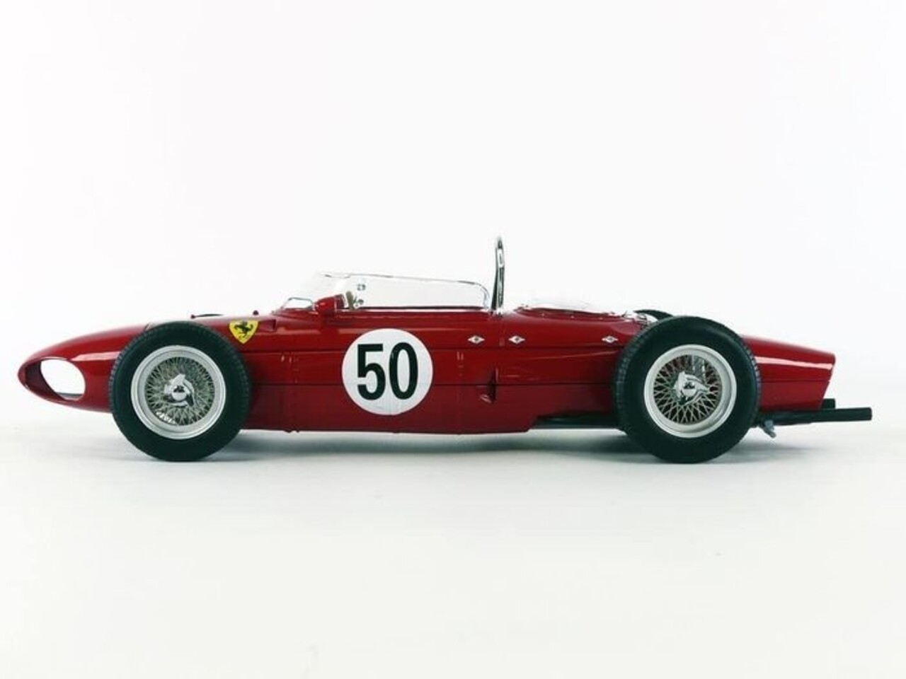 Formule 1 Ferrari Dino 156 Sharknose #50 Winner French GP 1961 - 1:18 - CMR Classic Model Replicars