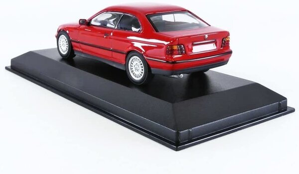 BMW BMW 3-Series Coupe (E36) 1992 - 1:43 - MaXichamps BMW BMW 3-Series Coupe (E36) 1992 - 1:43 - MaXichamps