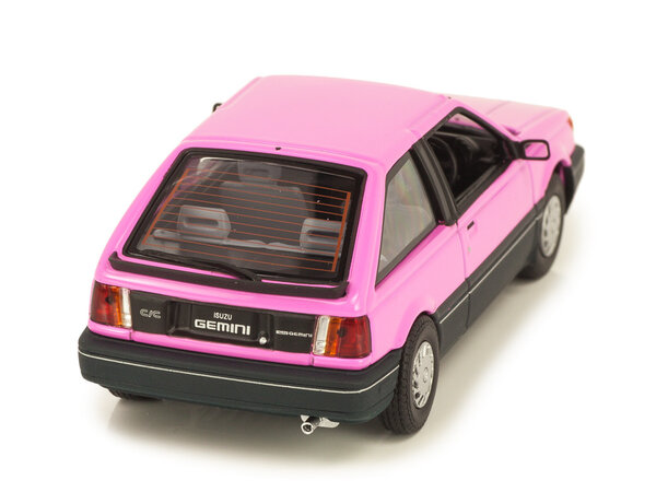 Isuzu Isuzu Gemini 1500 C/C 1987 - 1:43 - Norev