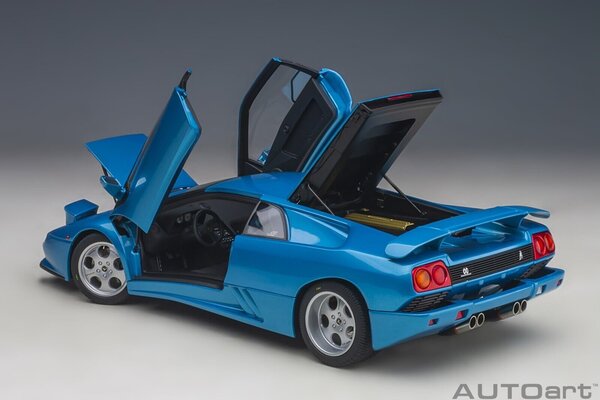 Lamborghini Lamborghini Diablo SE30 30th Anniversary Edition - 1:18 - AUTOart