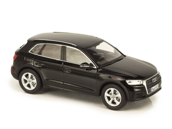 Audi Audi Q5 - 1:43 - iScale